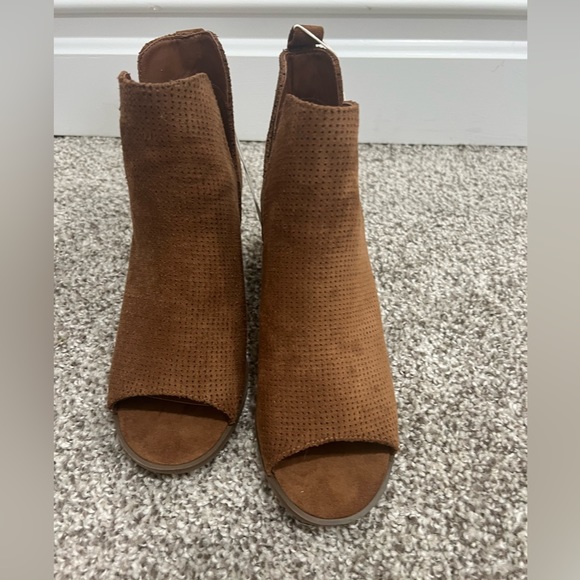 Womens ankle booties - Picture 2 of 4